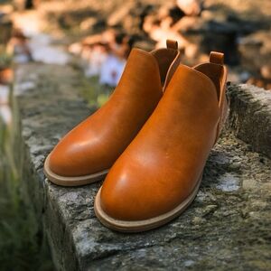 Vepose Women's Brown Chukka Boots Size 6.5